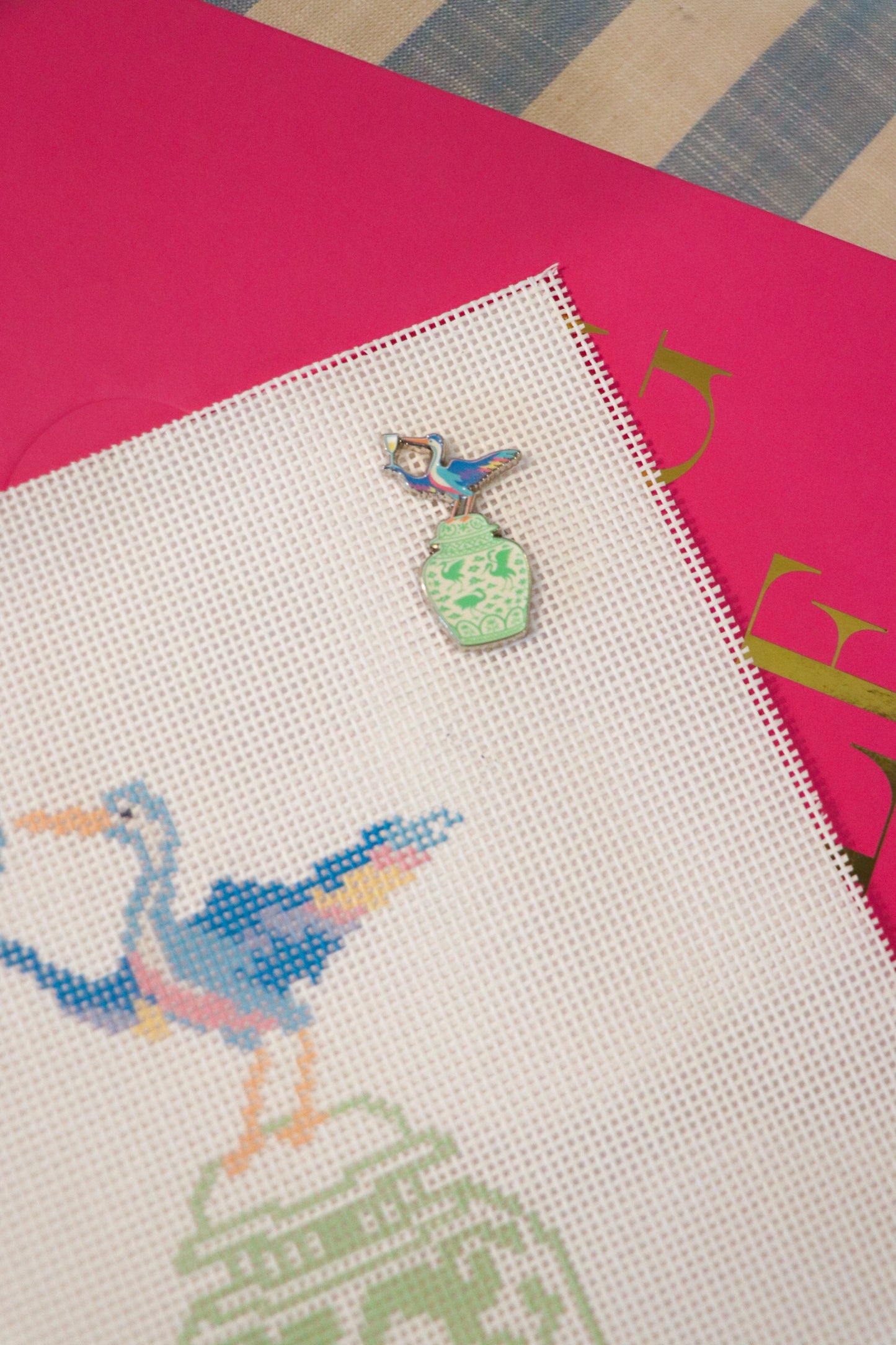 Bam Bird Needle Minder
